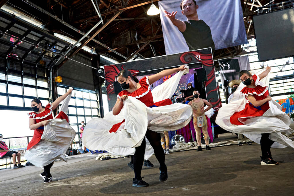 TVOCE_4 The Esperanza Academy Dance Ensemble is pictured performing at Cherry Street Pier. (Photo courtesy Esperanza Art Center)