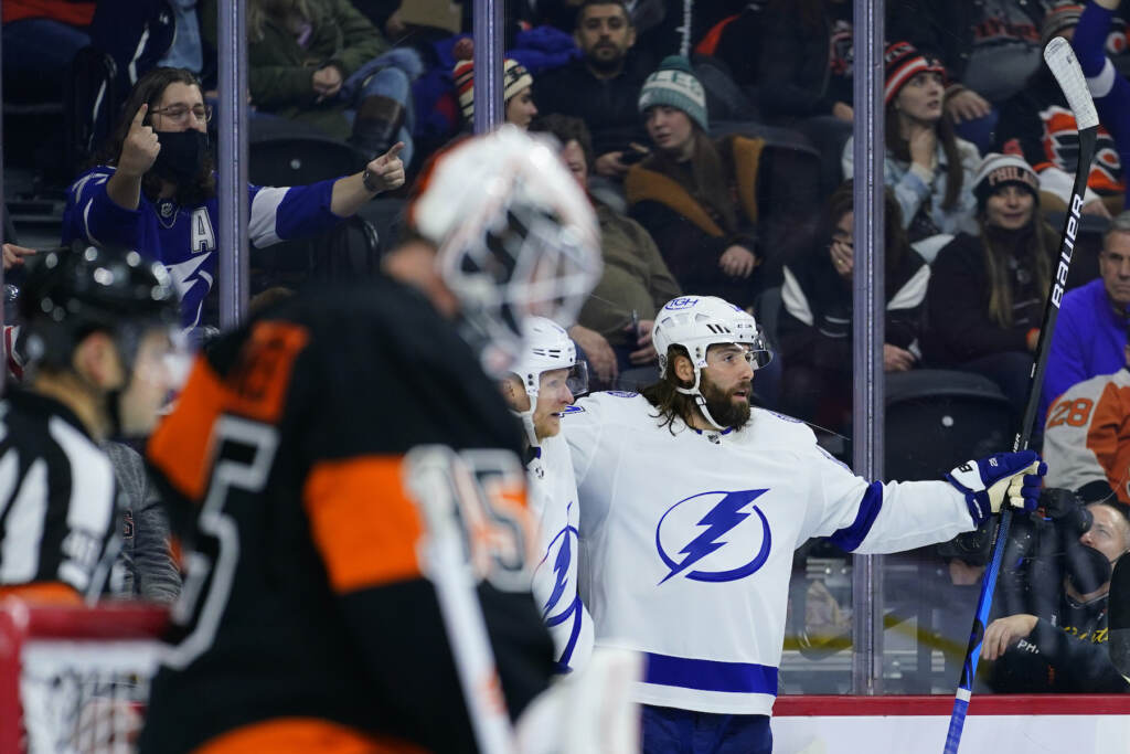 Lightning Flyers Hockey Tampa Bay Lightning's Pat Maroon, right, celebrates after scoring a goal against Philadelphia Flyers' Martin Jones, left