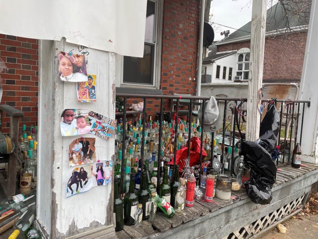 unit block e. 27th Photos, candles and bottles dominate the shrine for 18-year-old Zion Davis-Shelton, who was gunned down Oct. 24 in the unit block of West 27th Street