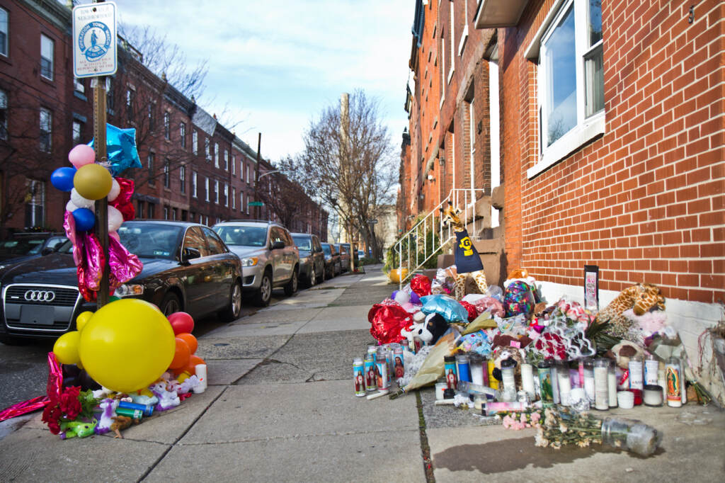 2022 1 12 k paynter fairmount fire memorials 1-12 A memorial for the Fairmount rowhouse fire victims on North 23rd Street