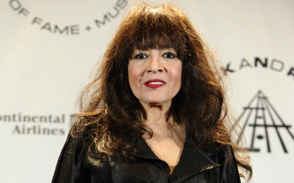 Obit Ronnie Spector FILE - Ronnie Spector appears in the press room after performing at the Rock and Roll Hall of Fame induction ceremony on March 15, 2010, in New York. Spector, the cat-eyed, bee-hived rock 'n' roll siren who sang such 1960s hits as
