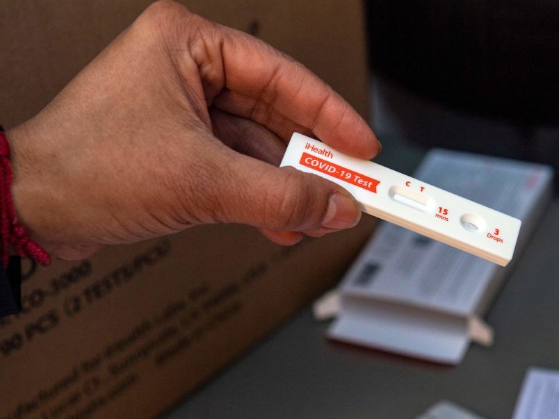 Rapid tests can help you figure out if you have been infected with the coronavirus. But how accurate are they? Scientists trying to find out whether they are less sensitive to omicron and why. Rapid tests can help you figure out if you have been infected with the coronavirus. But how accurate are they? Scientists trying to find out whether they are less sensitive to omicron and why. (JOSEPH PREZIOSO/AFP via Getty Images)