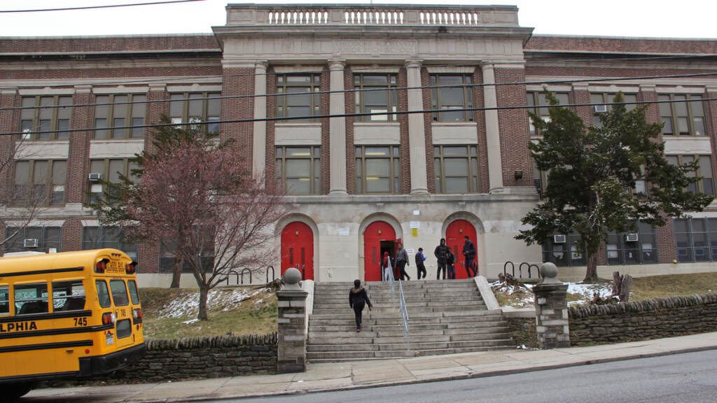 roosevelt elementary school Roosevelt Elementary School is one of the few district schools planning to extend virtual learning. (Bas Slabbers for WHYY)