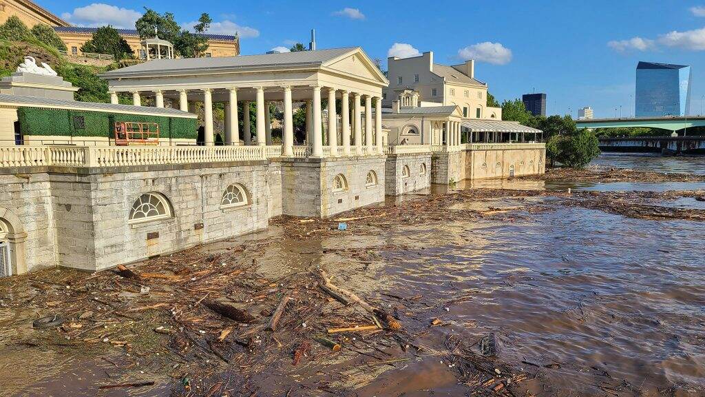 The former Fairmount Water Works in 2020, with the Schuylkill at flood levels (Mark Menninger / Imagic digital)