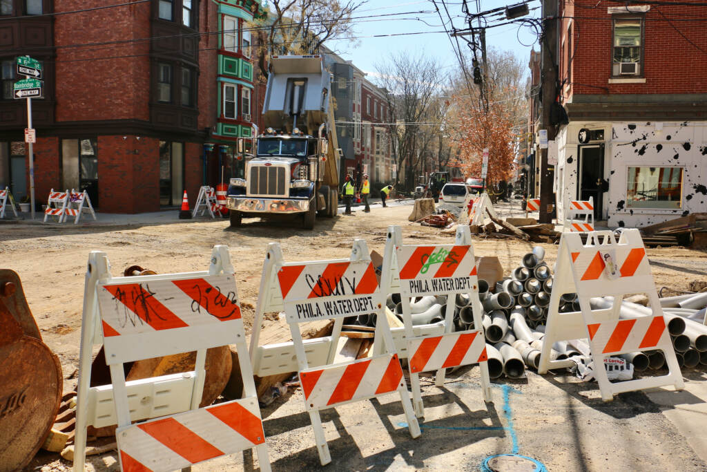 2022 03 16-e lee-philadelphia 6th and bainbridge-water main break 1 Street work at 6th and Bainbridge streets