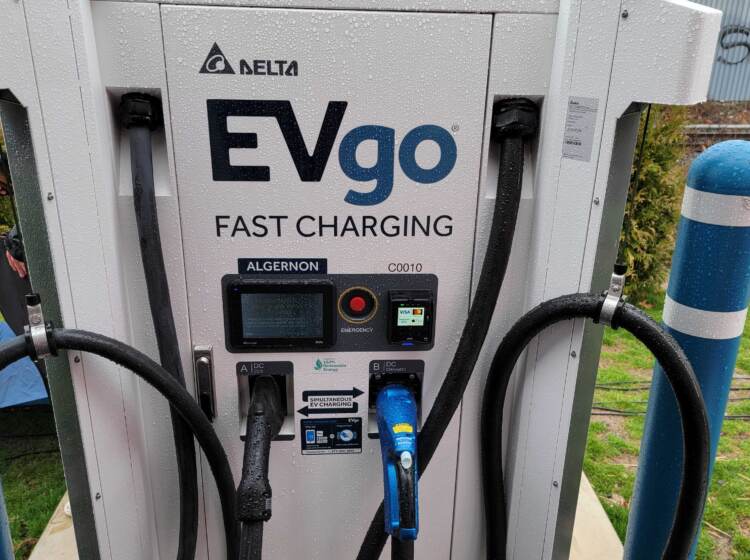 One of the new bank of EVgo quick chargers for electric vehicles outside a Wawa store at Aramingo Avenue and Wheatsheaf Lane in Philadelphia. (Tom MacDonald/WHYY)