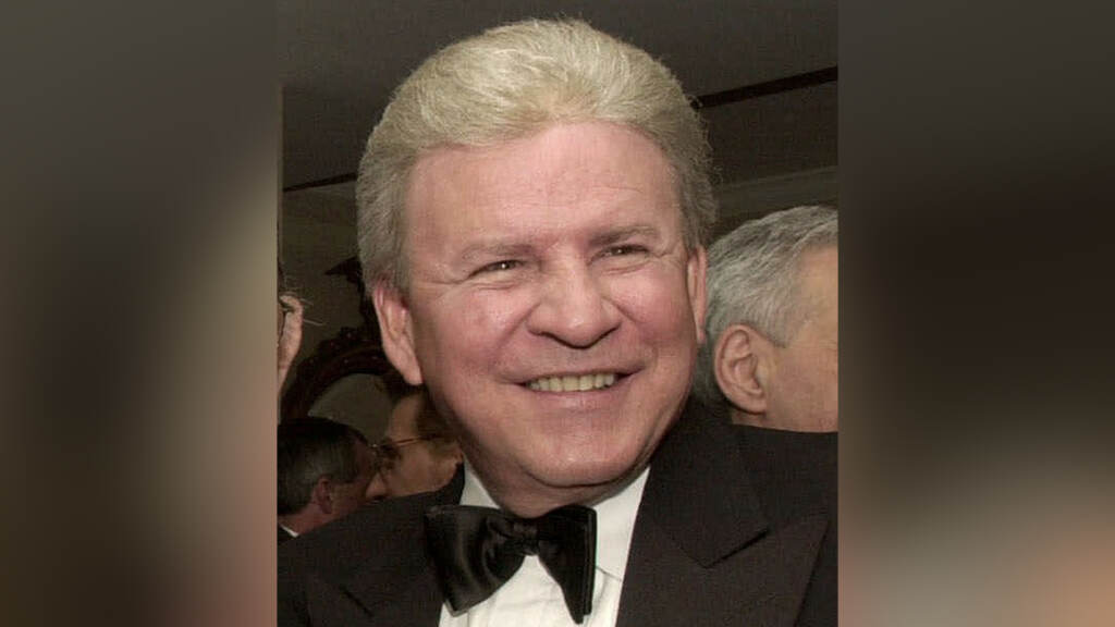 LASORDA BERRA RYDELL In this Oct. 28, 2000 file photo, Bobby Rydell attends a dinner given by the National Italian American Federation at the Washington Hilton in Washington. (AP Photo/Linda Spillers)
