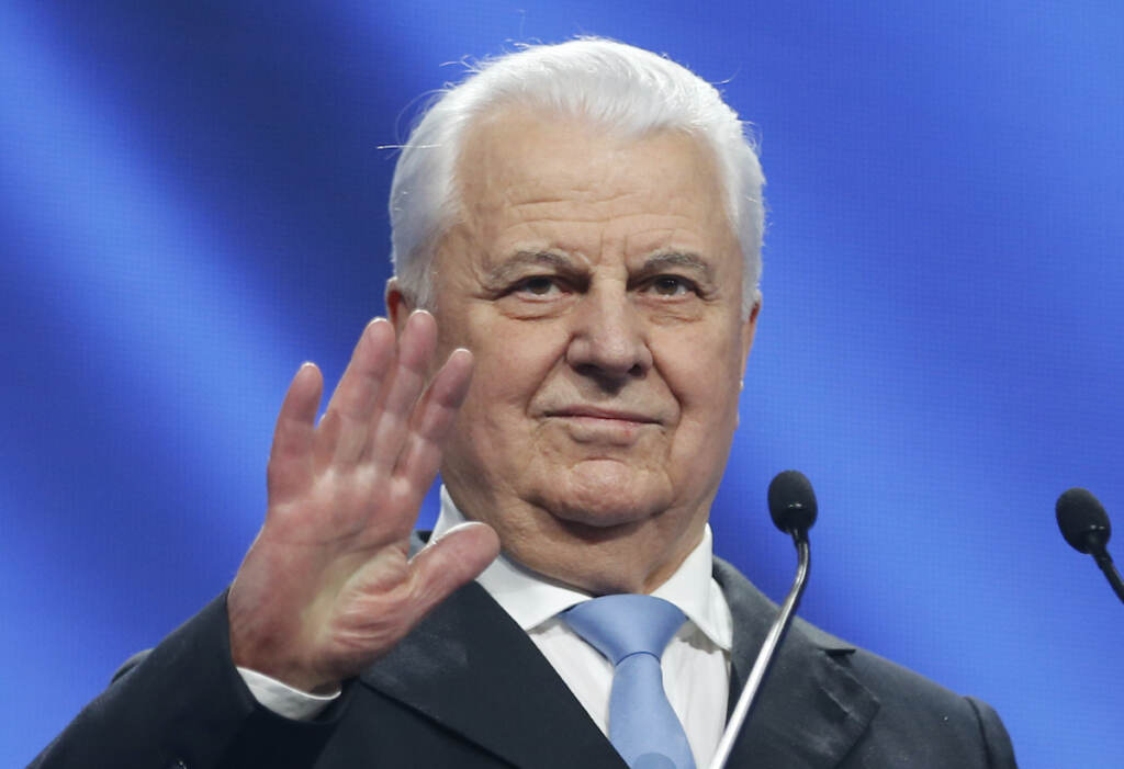 Ukraine Obit Kravchuk File photo: Former Ukrainian President Leonid Kravchuk addresses to supporters of former Ukrainian Prime Minister Yulia Tymoshenko during a campaign rally in Kyiv, Ukraine, Tuesday, Jan. 22, 2019. Kravchuk, who led Ukraine to independence amid the collapse of the Soviet Union and served as its first president, has died, a Ukrainian official said Tuesday, May 10, 2022. He was 88