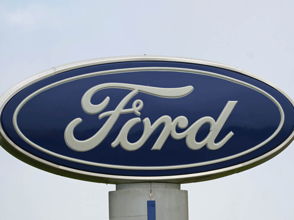A Ford logo is seen on a sign at Country Ford in Graham, N.C. The auto manufacturer has issued a recall that affects about 39,000 SUVs. A Ford logo is seen on a sign at Country Ford in Graham, N.C. The auto manufacturer has issued a recall that affects about 39,000 SUVs. (Gerry Broome/AP)
