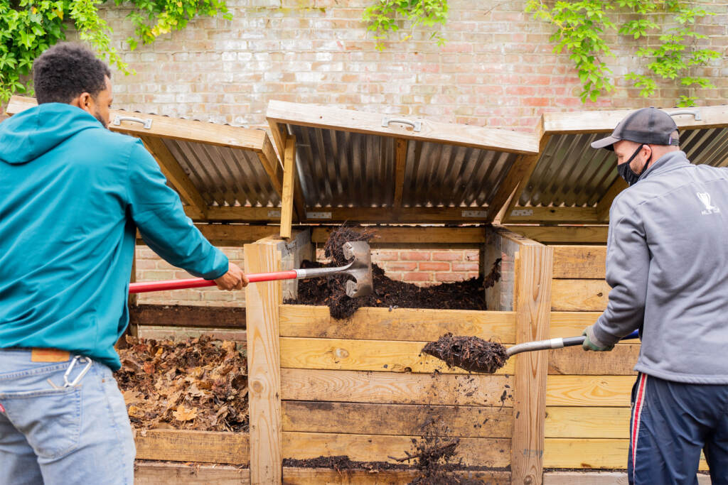 composting-brewerytowngarden-ppr-01 Members of the Brewerytown Garden work the three-bin composting system