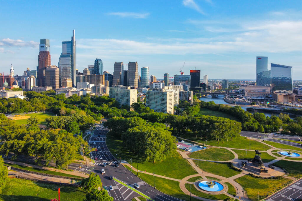 phillyskyline-eakinsoval The Philadelphia skyline behind Eakins Oval. (Mark Henninger/Imagic Digital)