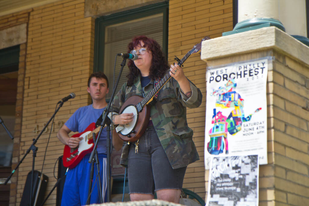 2022 06 04 k paynter west philly porch fest 22 stone skipper (1 of 1) Stone Skipper, a punk-emo band, performed on Florence Street for West Philly Porch Fest on June 4, 2022. (Kimberly Paynter/WHYY)