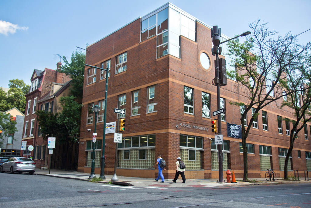 plannedparenthood-locustst-01 Planned Parenthood at 12th and Locust streets