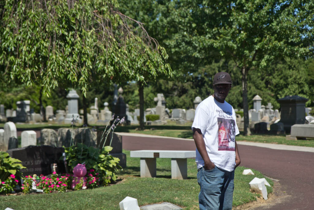 2022 08 03 k paynter MOVE remains released lionel dotson (6 of 7) Lionel Dotson stands at Ivy Hill Cemetery