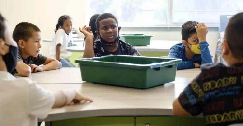 download (1) A student shares in a STEM class at Virginia Court Elementary School. (Eli Imadali for Chalkbeat)