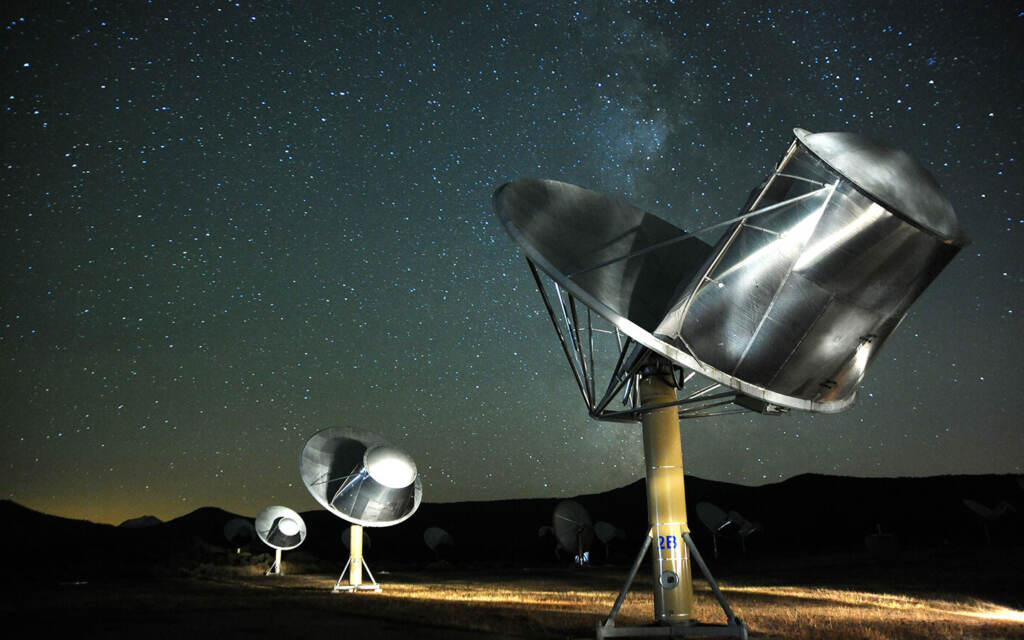night-2 The Allen Telescope Array at SETI Institute. (Seth Shostak/SETI Institute)