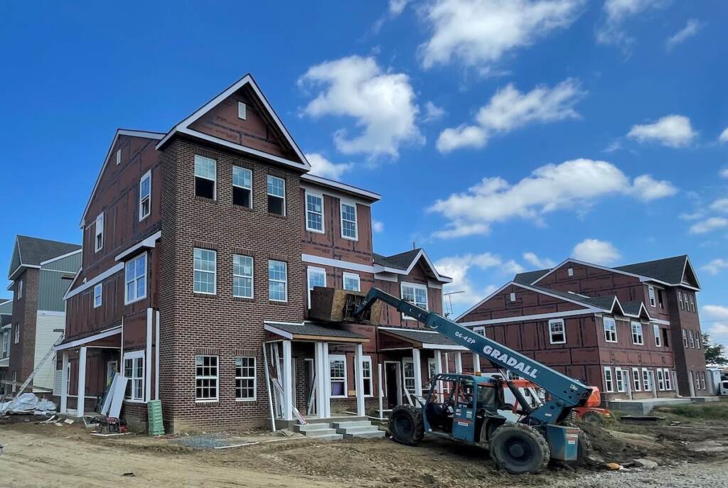 no fence under construct The 600 homes will be built over a four-year period. (Cris Barrish/WHYY)