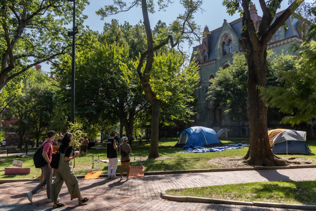 09 15 2022 k paynter upenn fossil fuel protest encampment general fossil free penn File photo: Protesters demanding the University of Pennsylvania divest from fossil fuel companies formed an encampment outside the schools administration building, camping into the morning of September 15, 2022.(Kimberly Paynter/WHYY)