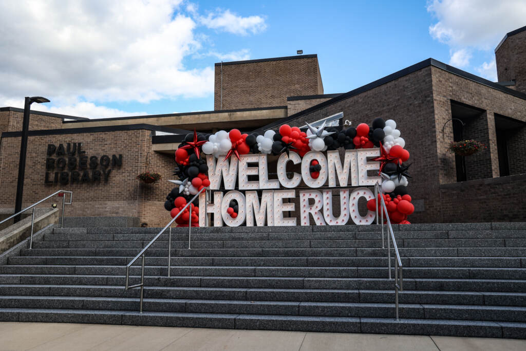 2022 09 08 K PAYNTER RUTGERS CAMDEN CONVOCATION-1 A sign welcomes Rutgers University-Camden students back to campus on Sept. 8, 2022. (Kimberly Paynter/WHYY)