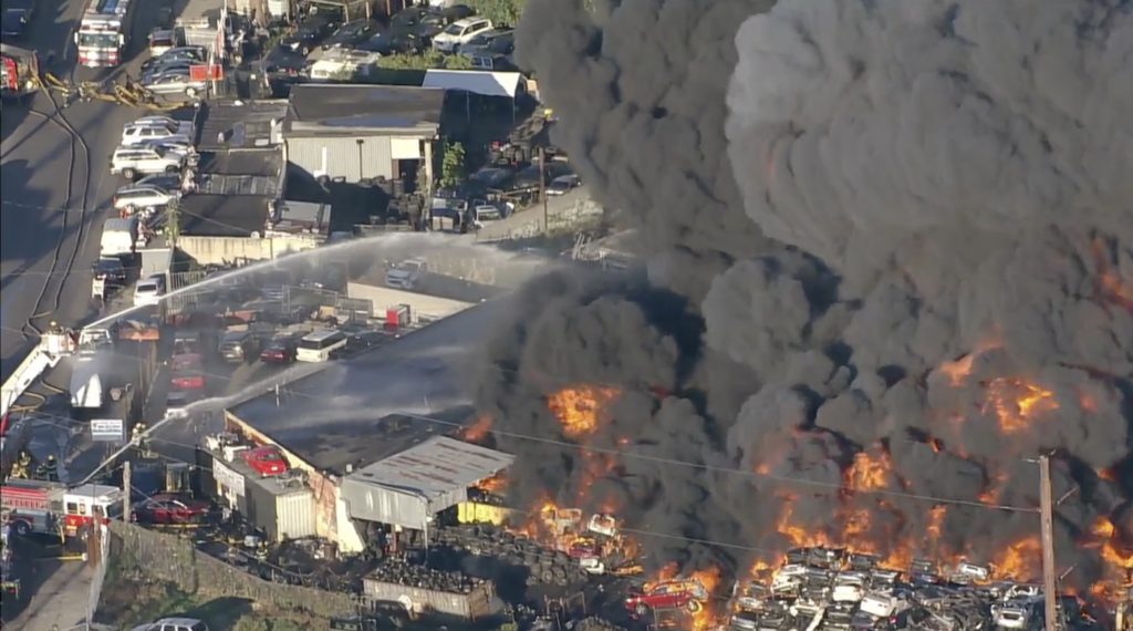 junkyard-fire-6abc-2022-09-27 Massive junkyard fire in North Philly September 27, 2022. (6abc)