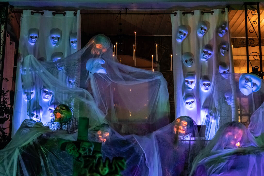 10 27 2022 k paynter possible lead-4 A closeup of Halloween decorations in Philly that resemble a haunted opera