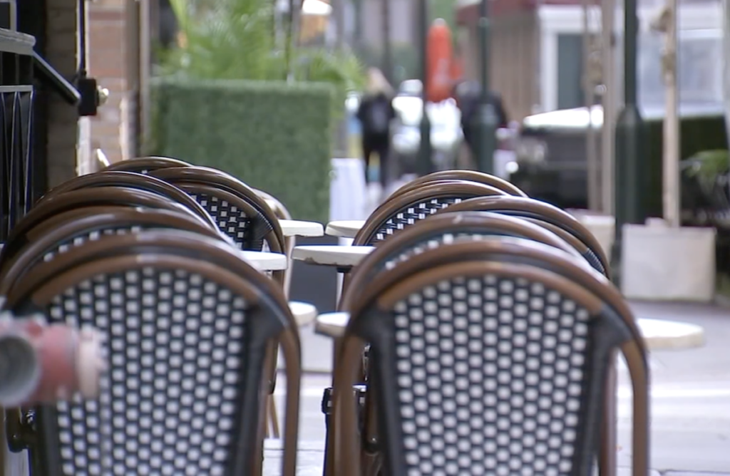 outdoor-dining-streetery-6abc-2022-10-20-5 Outdoor dining at a Philadelphia restaurant.
