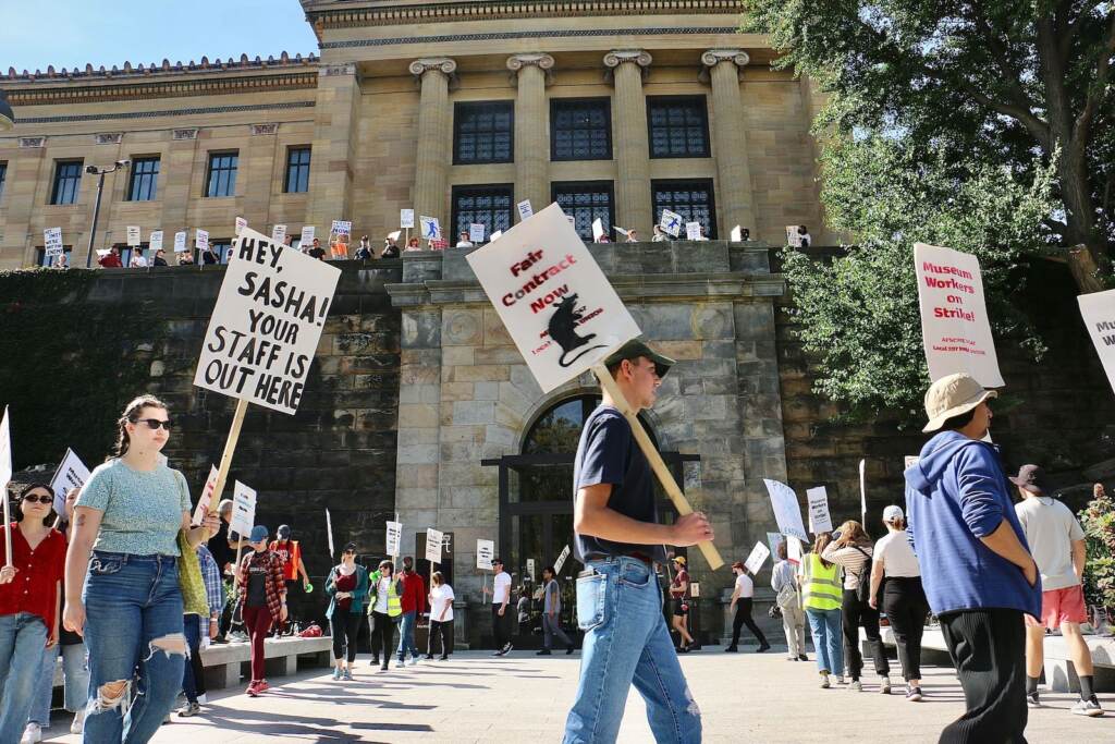 pma-strike-matisse-e-lee-2022-10-12-3 File photo: Union members picket outside the North entrance to the Philadelphia Museum of Art while the museum hosts a press preview of an upcoming Matisse exhibit. (Emma Lee/WHYY)
