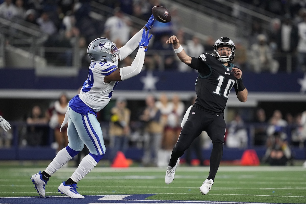 Eagles Cowboys Football Dallas Cowboys' Chauncey Golston tips a pass thrown by Philadelphia Eagles' Gardner Minshew during the second half of an NFL football game Saturday, Dec. 24, 2022, in Arlington, Texas. (AP Photo/Tony Gutierrez)