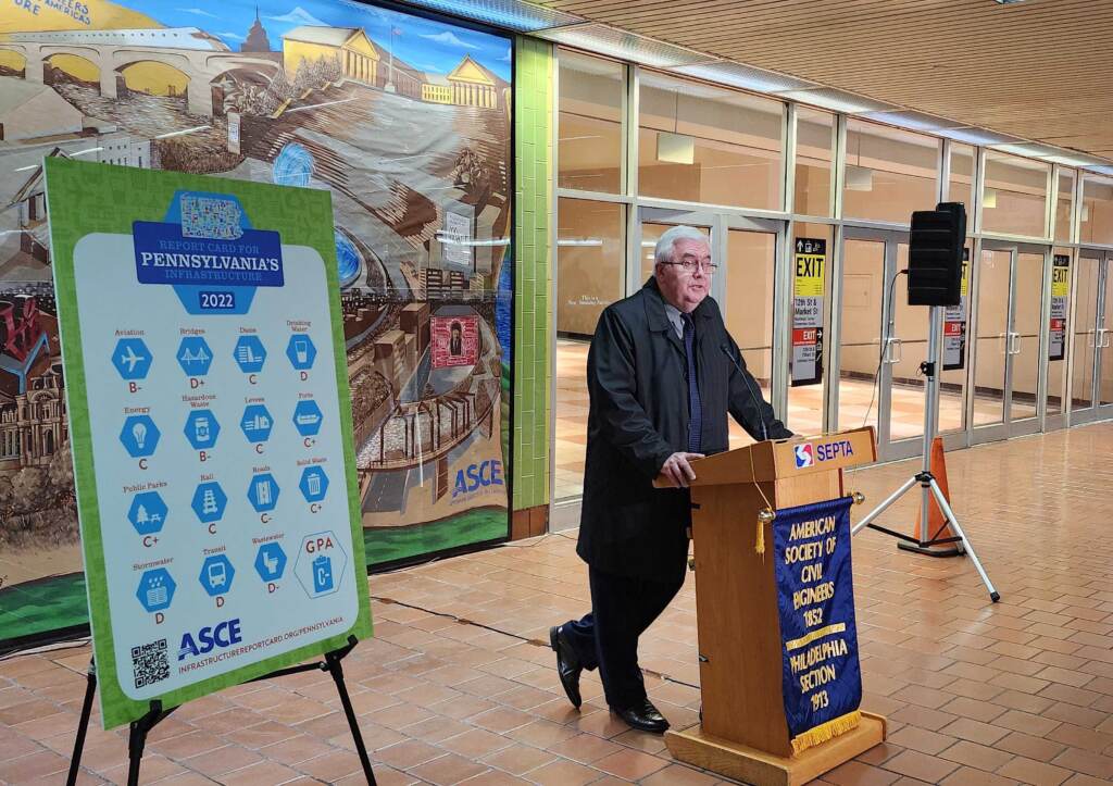 bob-wright-t-macdonald-2022-12-06 Bob Wright ASCE gives infrastructure report card. (Tom MacDonald/WHYY)