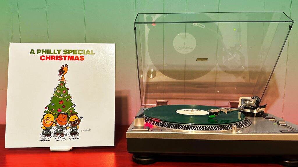 eagleschristmasalbum-recordplayer-1-1024×576 'A Philly Special Christmas' is out on limited-release vinyl and will be streaming online. (Andrew Singh Prihar for Billy Penn)