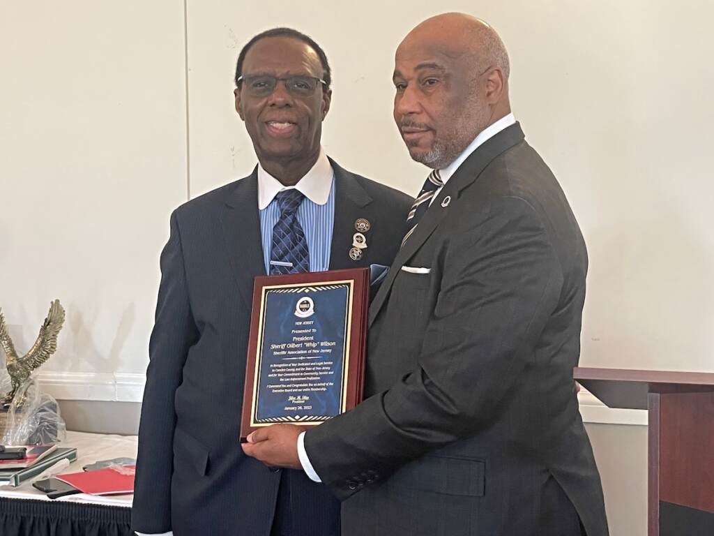 2023 01 26-k burns_camden county sheriff whip wilson presented with award from new jersey chapter of noble r NOBLE New Jersey President Jiles Ship presenting Camden County Sheriff Gilbert ''Whip'' Wilson with an award