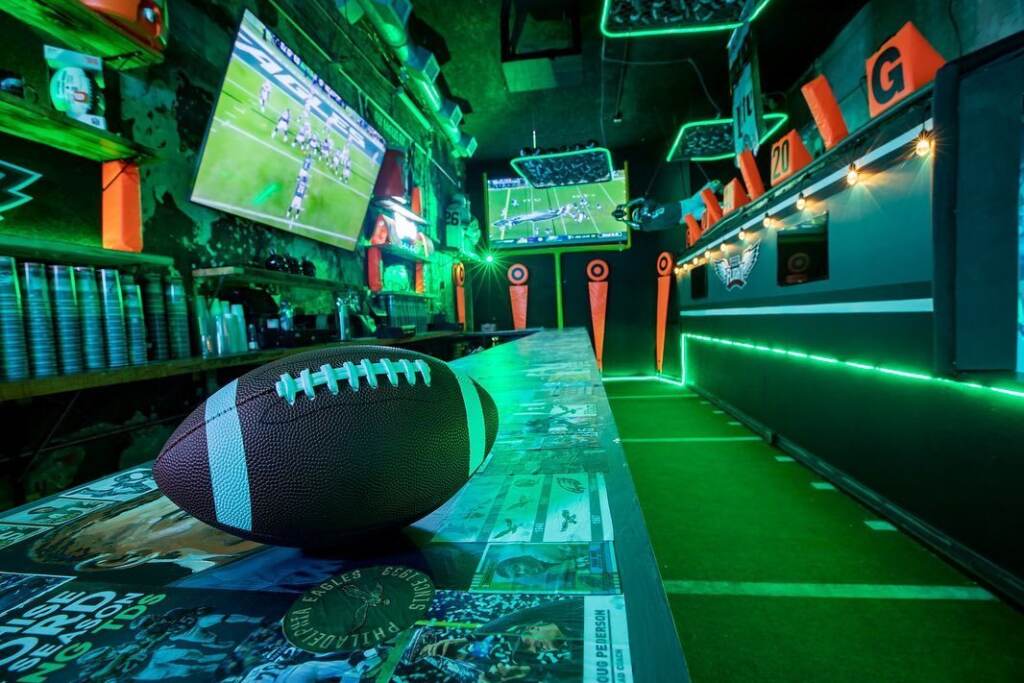 eagles-playoffs-tinsel-philly-012523 Holiday pop up bar Tinsel, now Tinsel Takes Flight