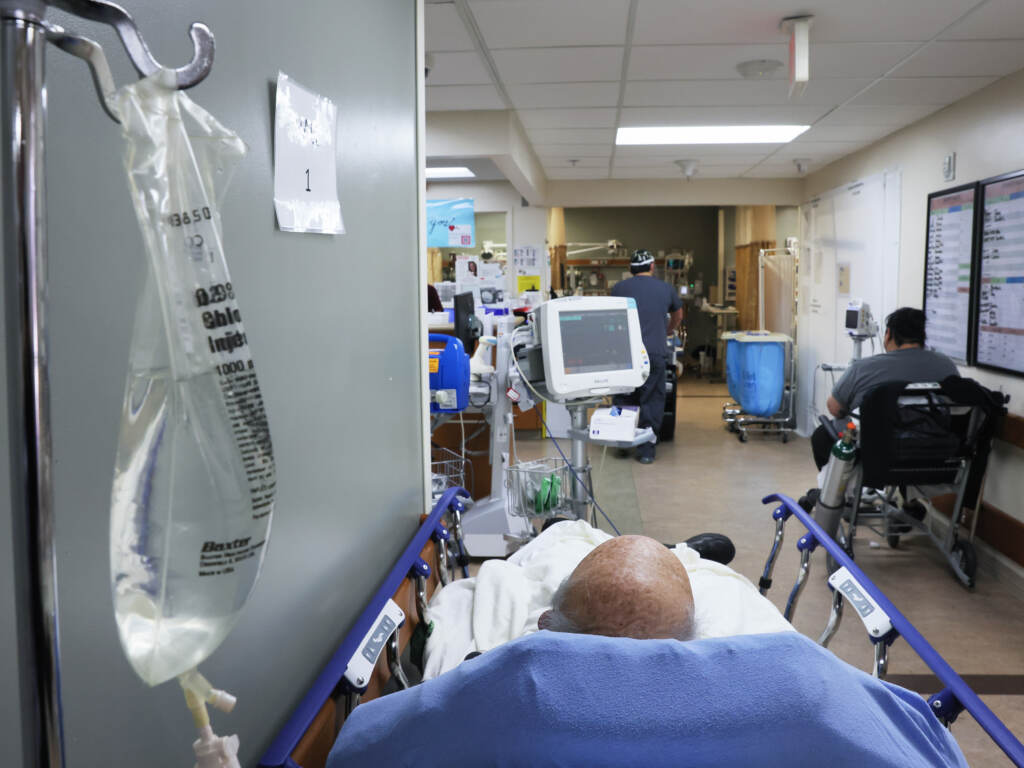 U.S. infectious disease experts fear that a winter surge of respiratory illness — like the one that overloaded emergency rooms with COVID-19 patients in January 2021 — could yet materialize this winter, with several circulating viruses wreaking havoc. So far, though, it looks like early peaks of RSV and the flu are receding. U.S. infectious disease experts fear that a winter surge of respiratory illness — like the one that overloaded emergency rooms with COVID-19 patients in January 2021 — could yet materialize this winter, with several circulating viruses wreaking havoc. So far, though, it looks like early peaks of RSV and the flu are receding. (Mario Tama/Getty Images)