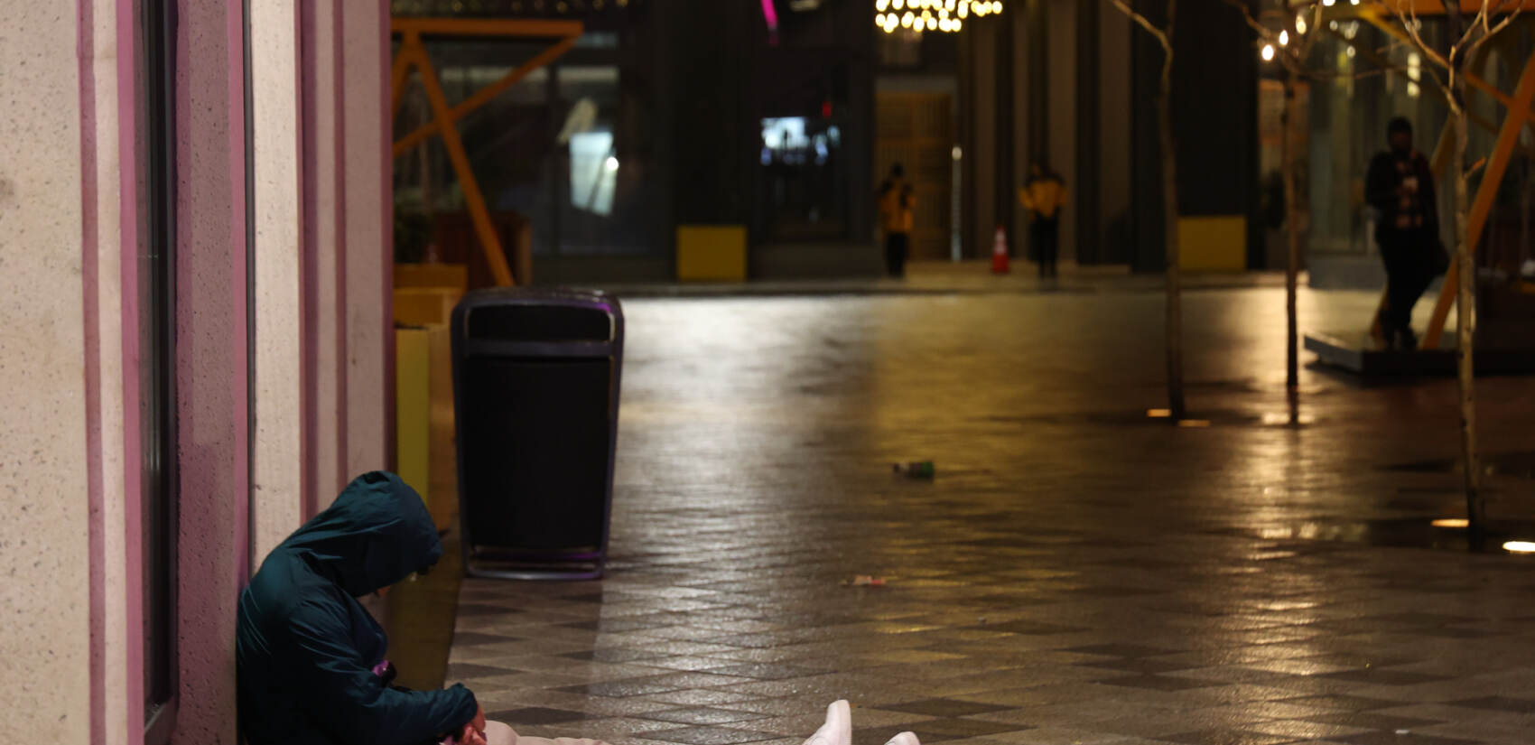 A dejected fan in Center City, Philadelphia, after Kansas City Chiefs beat the birds 38-35, on February 12, 2023. (Kimberly Paynter/WHYY)