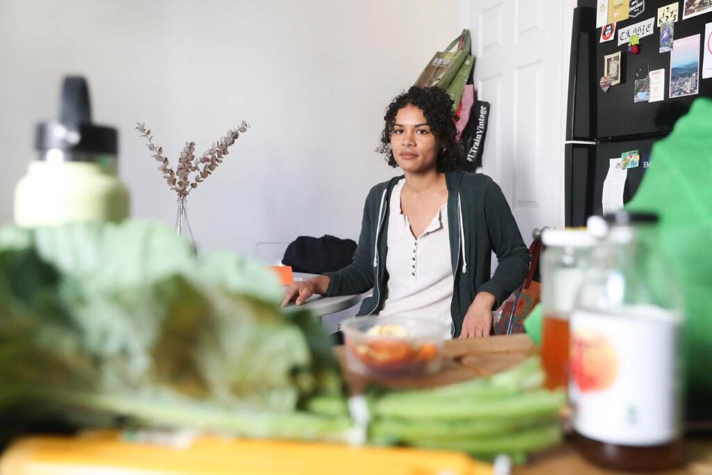Cassie Hill relies both on Medicaid and the Supplemental Nutrition Assistance Program, or SNAP.  (Heather Khalifa/Philadelphia Inquirer)
