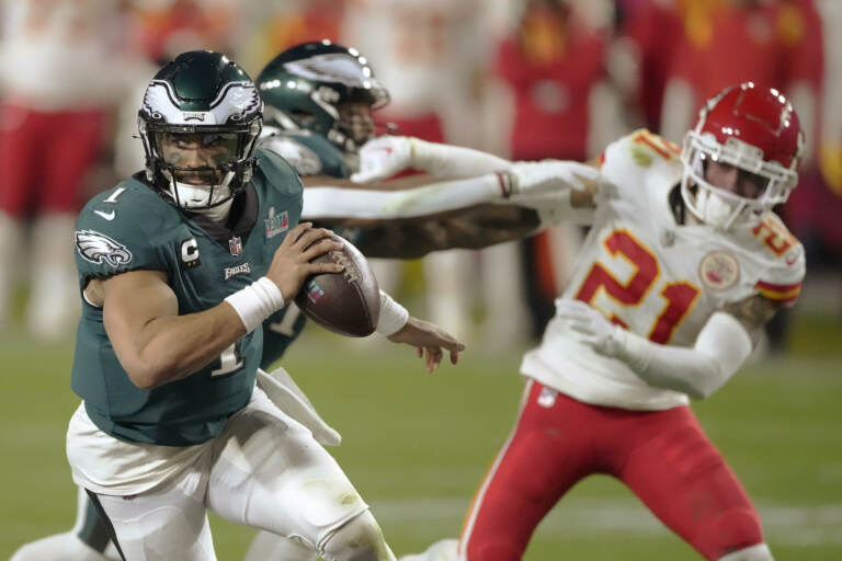 Philadelphia Eagles quarterback Jalen Hurts (1) runs against the Kansas City Chiefs during the second half of the NFL Super Bowl 57 football game, Sunday, Feb. 12, 2023, in Glendale, Ariz. (AP Photo/Godofredo A. Vasquez)