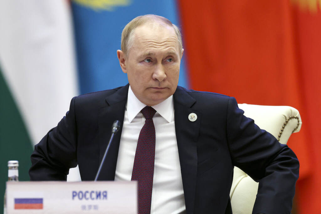 CORRECTION China Russia Russian President Vladimir Putin attends the Shanghai Cooperation Organization (SCO) summit in Samarkand, Uzbekistan