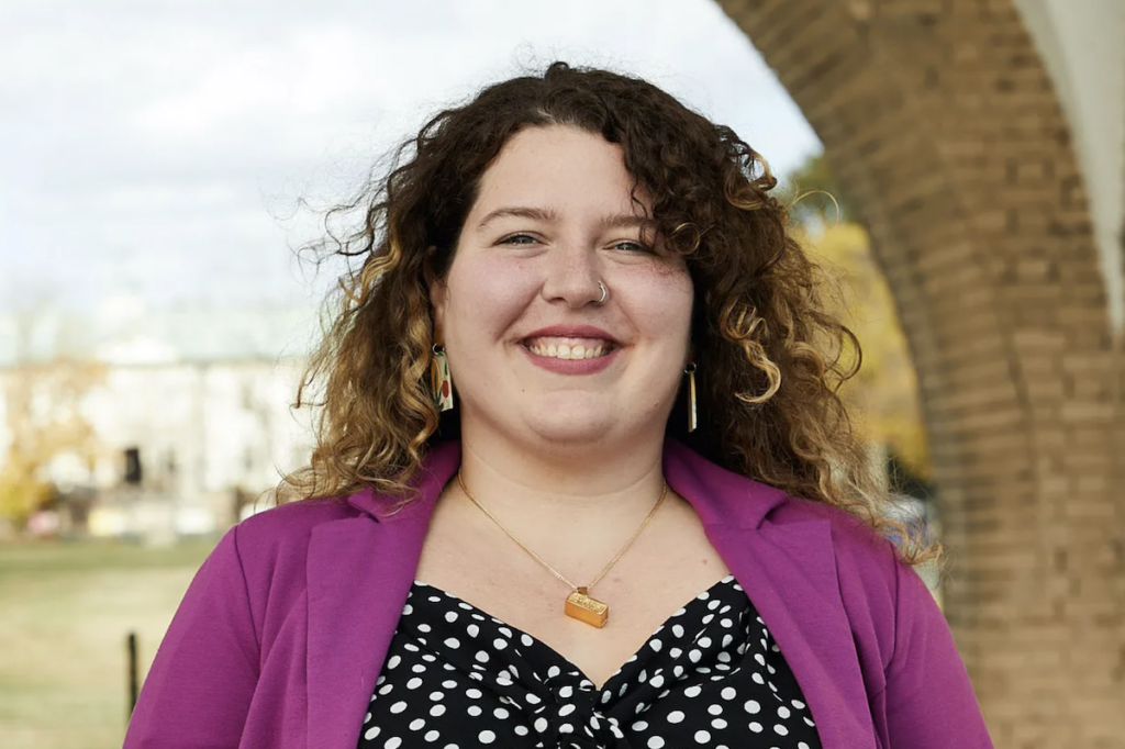 Headshot of Amanda McIllmurray