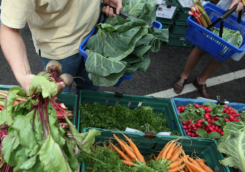 London Farmers Markets Additional benefits during the pandemic helped SNAP recipients reduce hunger and buy more expensive, healthy food. (Dan Kitwood/Getty Images)