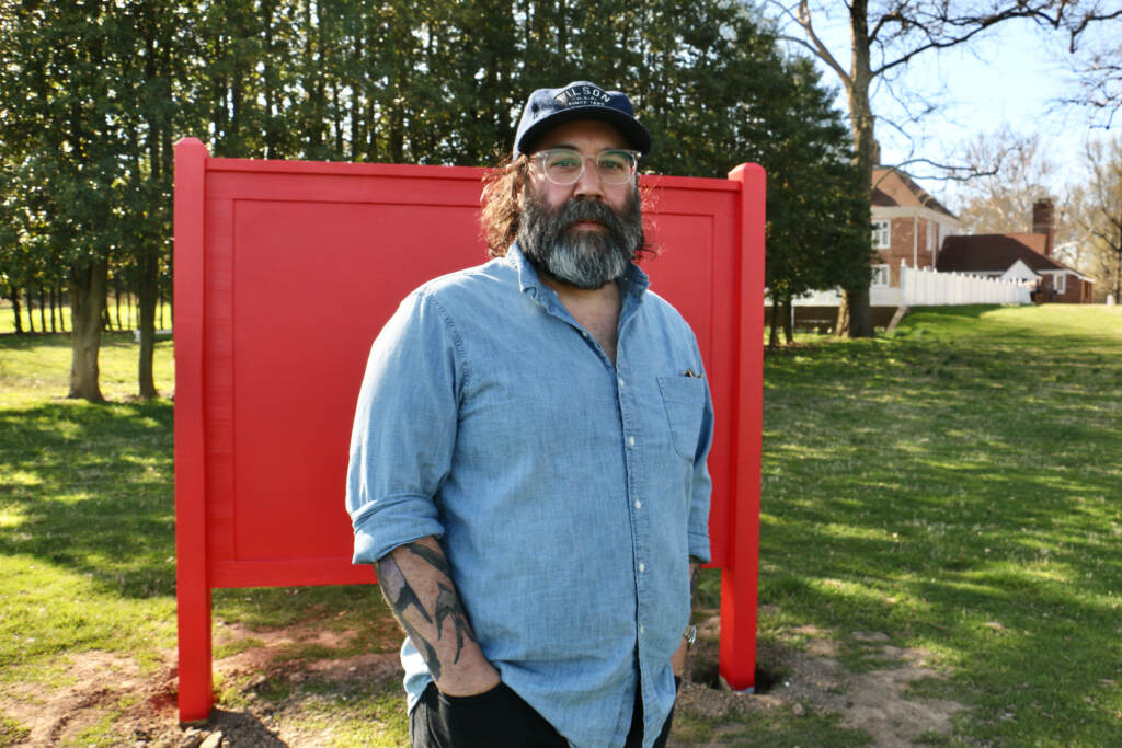 2023 04 10-e lee-nathan young-bucks county pa pennsbury manor-sound art installation sign Indigenous artist Nathan Young is a member of the Delaware tribe of Indians. He returned to his ancestral homeland to create an immersive sound installation on the grounds of Pennsbury Manor, colonial estate of William PennIndigenous artist Nathan Young is a member of the Delaware tribe of Indians. He returned to his ancestral homeland to create an immersive sound installation on the grounds of Pennsybury Manor, colonial estate of William Penn