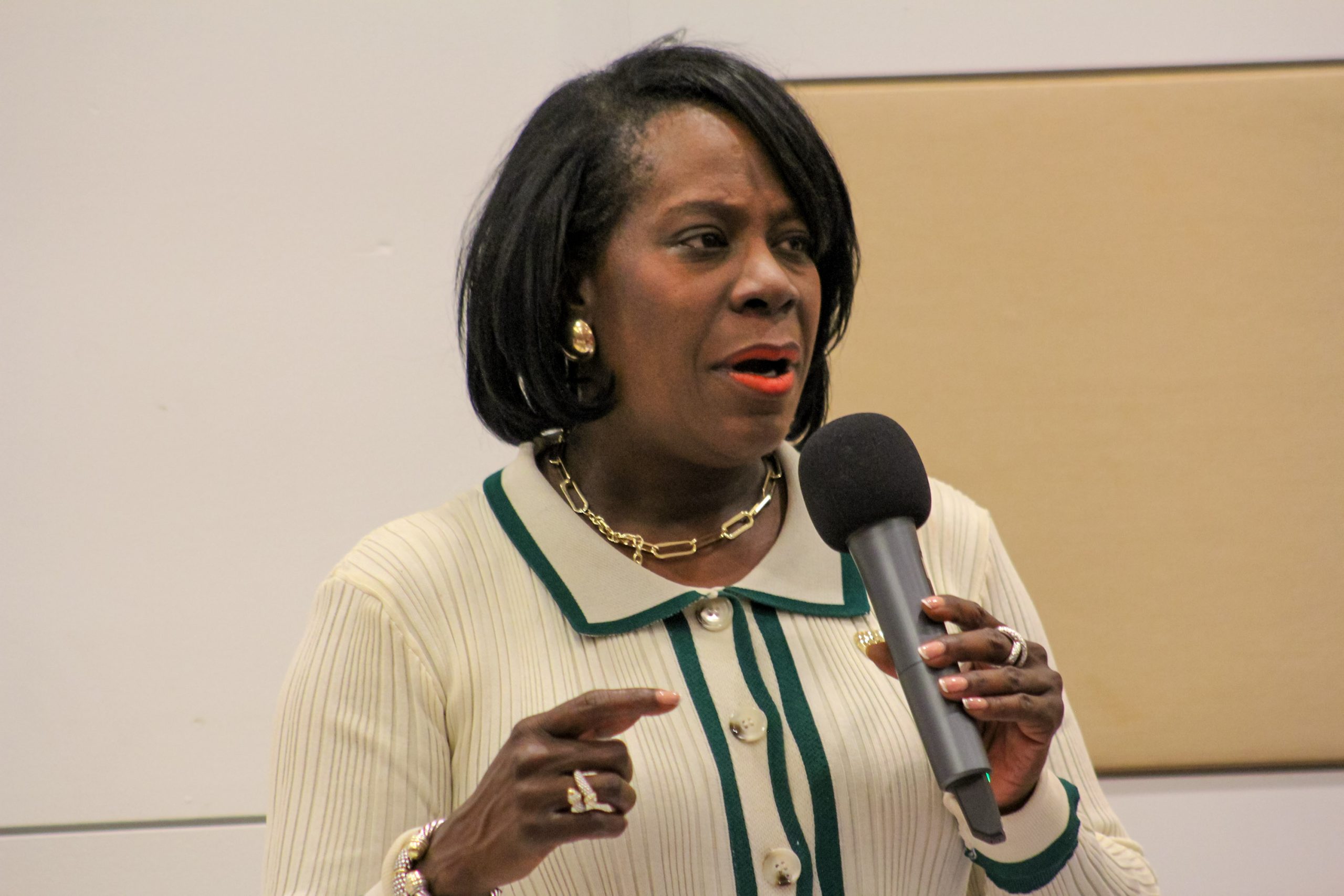 cherelleparker-educationforum-2-scaled Candidate Cherelle Parker speaks at a mayoral forum on education held at George Washington Carver High Schoo