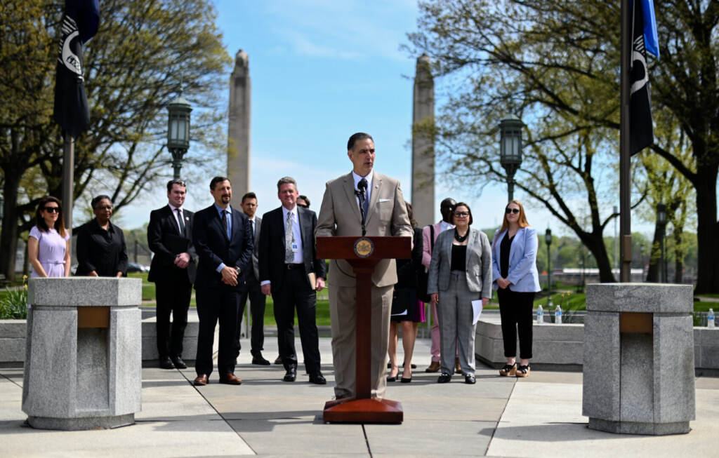 climate-plan-presser-6-1693×1080 Outdoor press conference in Harrisburg