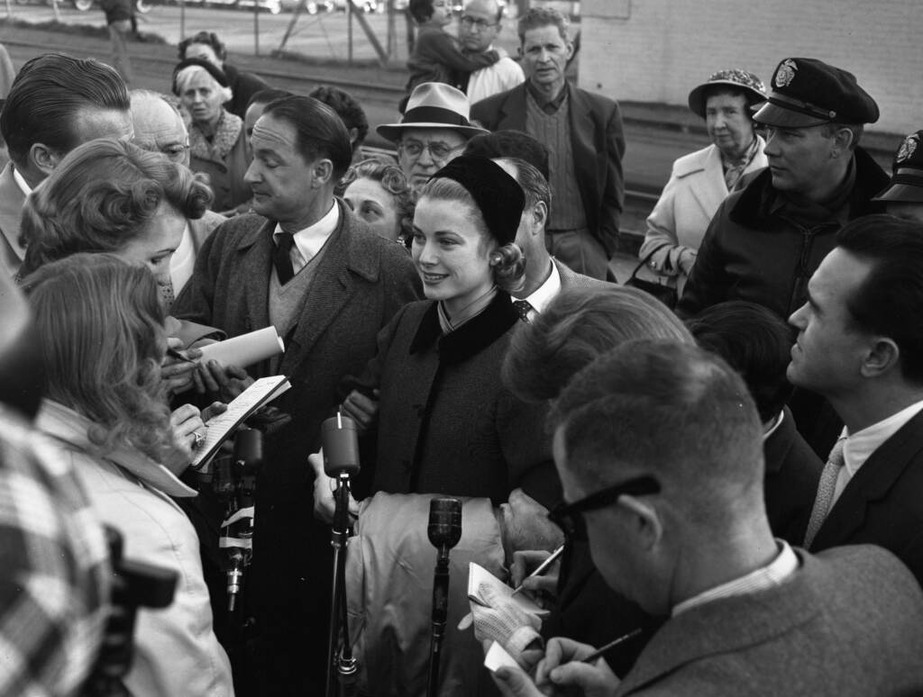 gracekelly-engaged-scaled Grace Kelly arriving to Santa Fe Depot in Pasadena in 1956 after riding the Super Chief train from Philadelphia