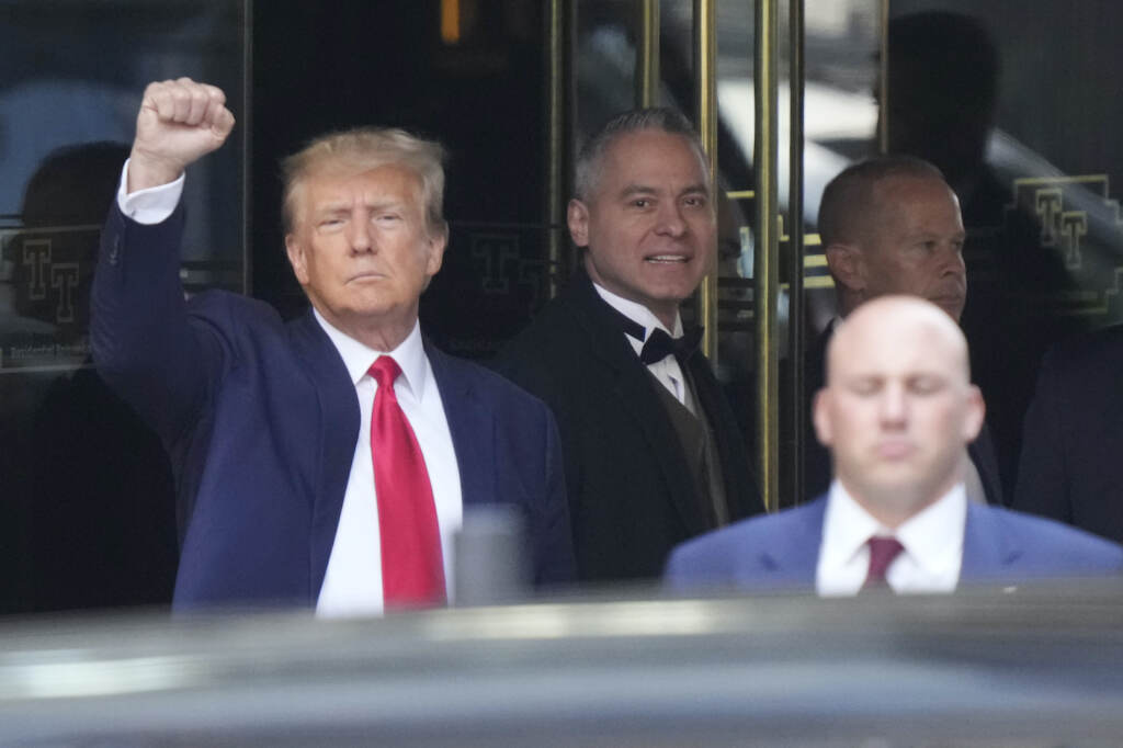 APTOPIX Trump Indictment Former President Donald Trump leaves Trump Tower in New York on Tuesday, April 4, 2023. Trump will surrender in Manhattan on Tuesday to face criminal charges stemming from 2016 hush money payments. (AP Photo/Bryan Woolston)