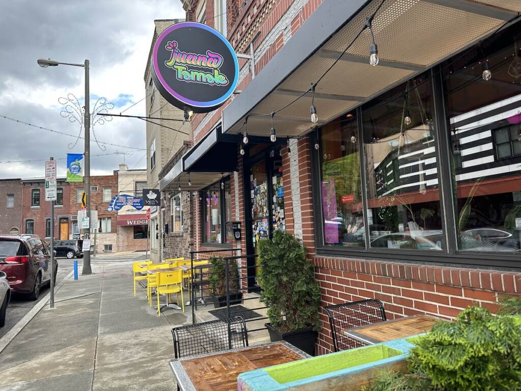 Juana Tamale 1 South Philly restaurant Juana Tamale was penalized by the city for its sign that is 8 inches larger than what officials said was allowed under zoning law.
(Kristen Mosbrucker/ WHYY News)