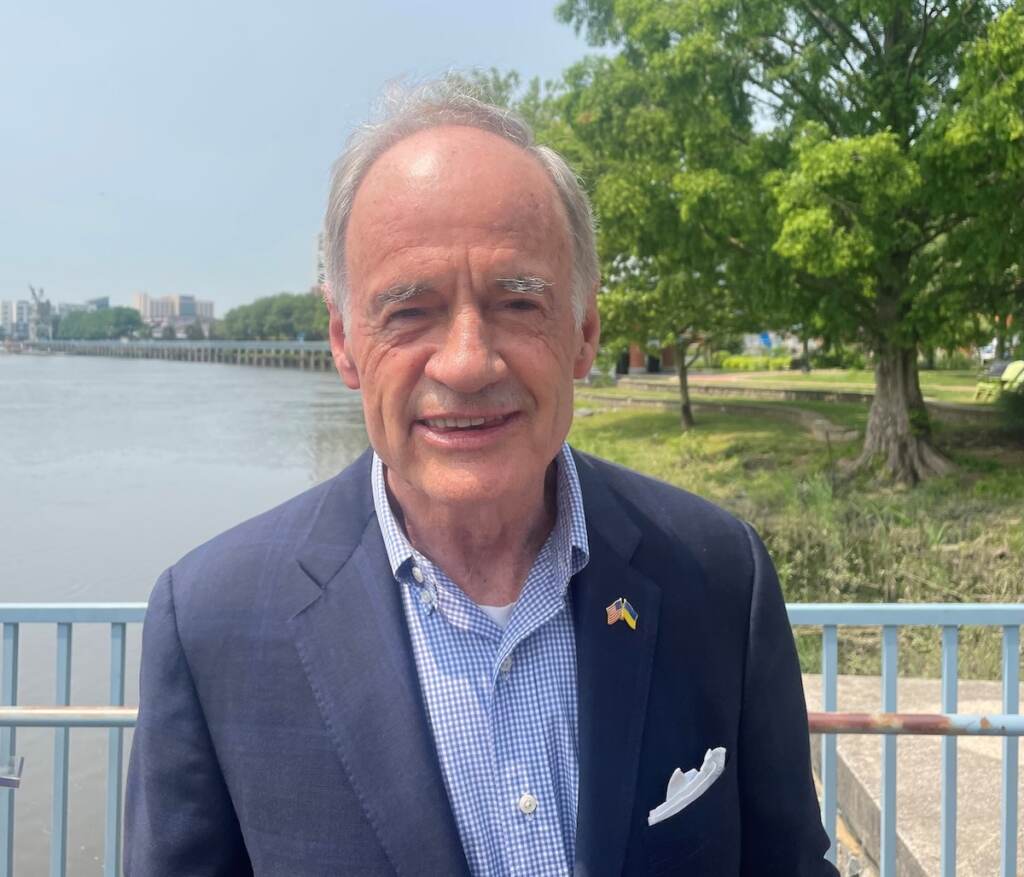 Four-term incumbent U.S. Sen. Tom Carper Four-term incumbent U.S. Sen. Tom Carper announced he was not seeking re-election in 2024 during a speech at the redeveloped Wilmington Riverfront that his gubernatorial administration helped create in the 1990s. (Cris Barrish/WHYY)
