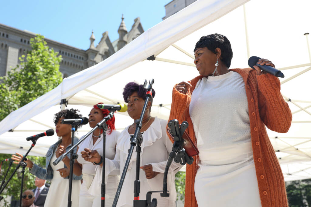 06 05 2023 k paynter juneteenth philadelphia city hall opal lee-2 The Juneteenth Singers performing
