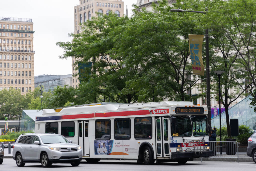 A SEPTA bus idles at City Hall in Philadelphia. (Kimberly Paynter/WHYY) A SEPTA bus in front of City Hall.