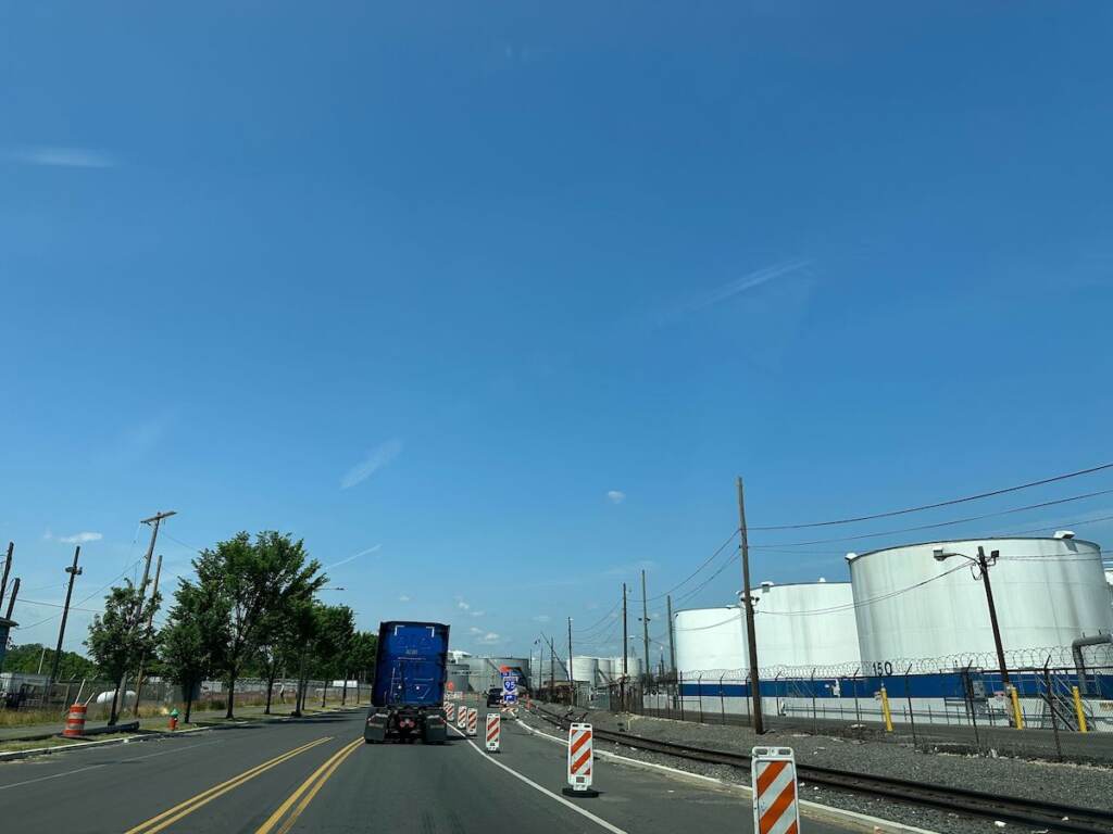 A view of a mostly clear road.