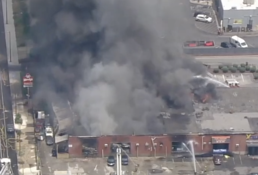 kensington-fire-6abc-2023-06-26 firefighters work to put out a fire in a furniture building